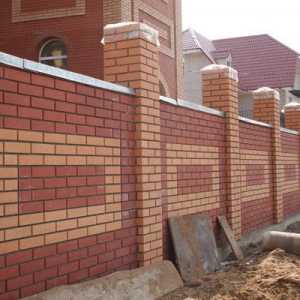 Etapele de gard de cărămidă construcție