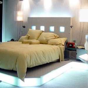 Iluminat frumos și confortabil dormitor fără candelabre