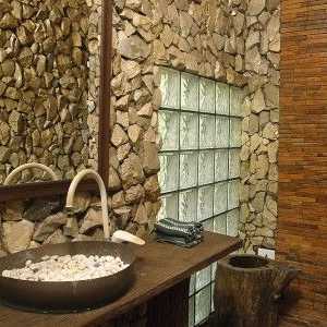 Caracteristici de finisare pereți de baie