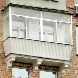 Balcon vitrat în casele lui Stalin