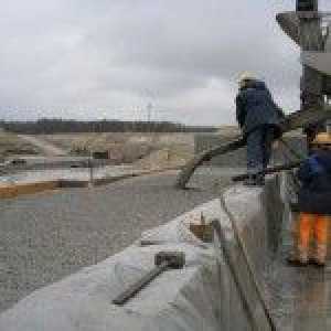 Turnarea betonului